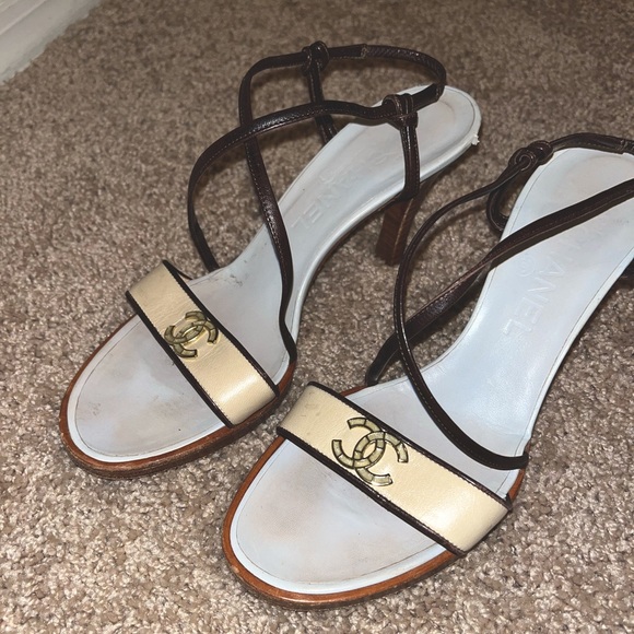 VINTAGE CHANEL HEELS - SIZE 8 🩵 - Picture 10 of 10
